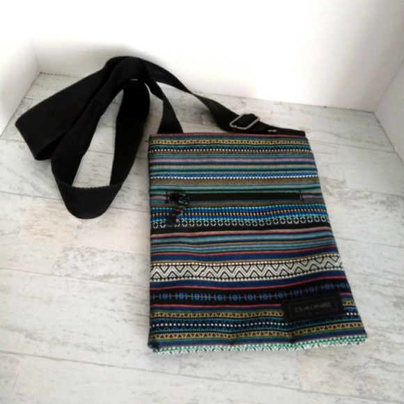 Dakine Handbags - Dakine Tapestry Bohemian Cross-Body Shoulder Bag